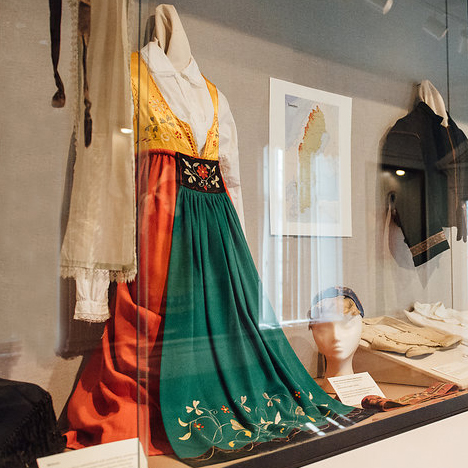 American Swedish Historical Museum - Common Thread object
